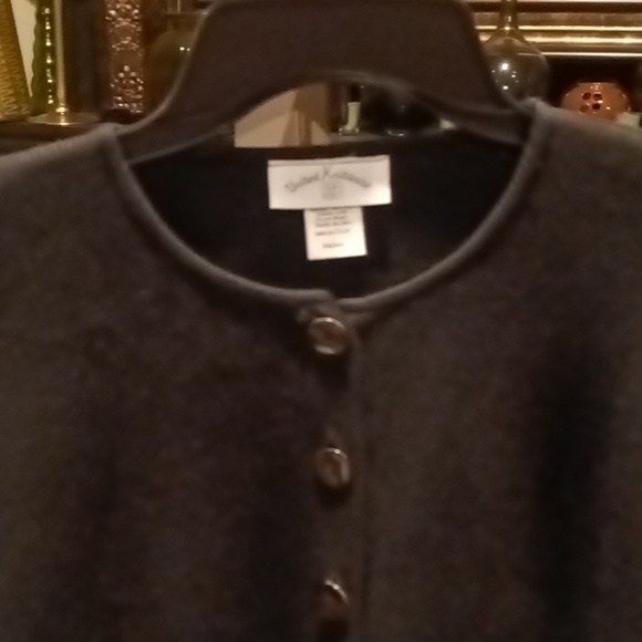 FINAL PRICE United Knitwear black l/s cotton sweater w side slits saggy pockets - Picture 3 of 14